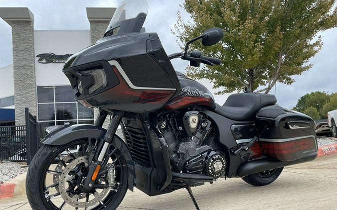 2026 Indian Challenger Dark Horse Signature Series Abyss Metallic / Red Allert