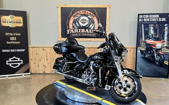 2016 Harley-Davidson® FLHTKL - Ultra Limited Low