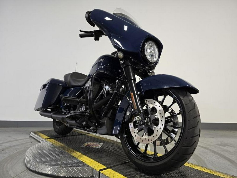 2019 Harley-Davidson® FLHXS - Street Glide® Special