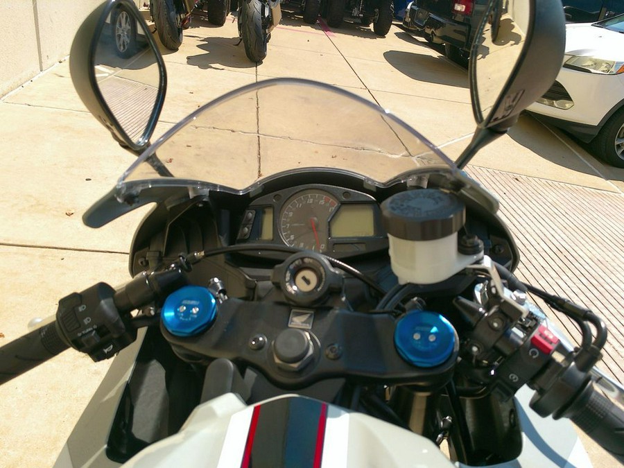 2026 Honda® CBR600RRT