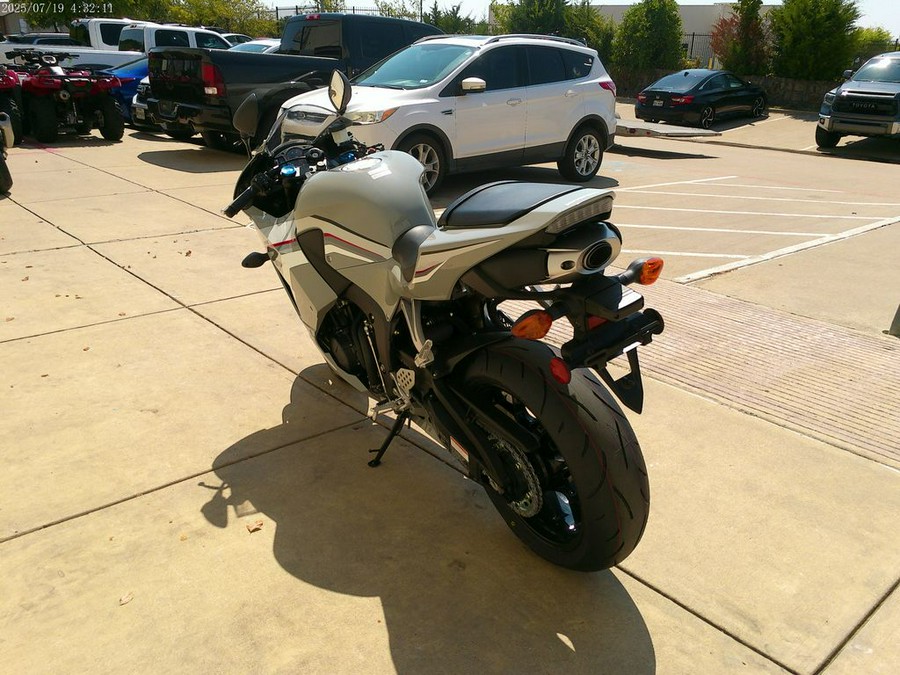 2026 Honda® CBR600RRT