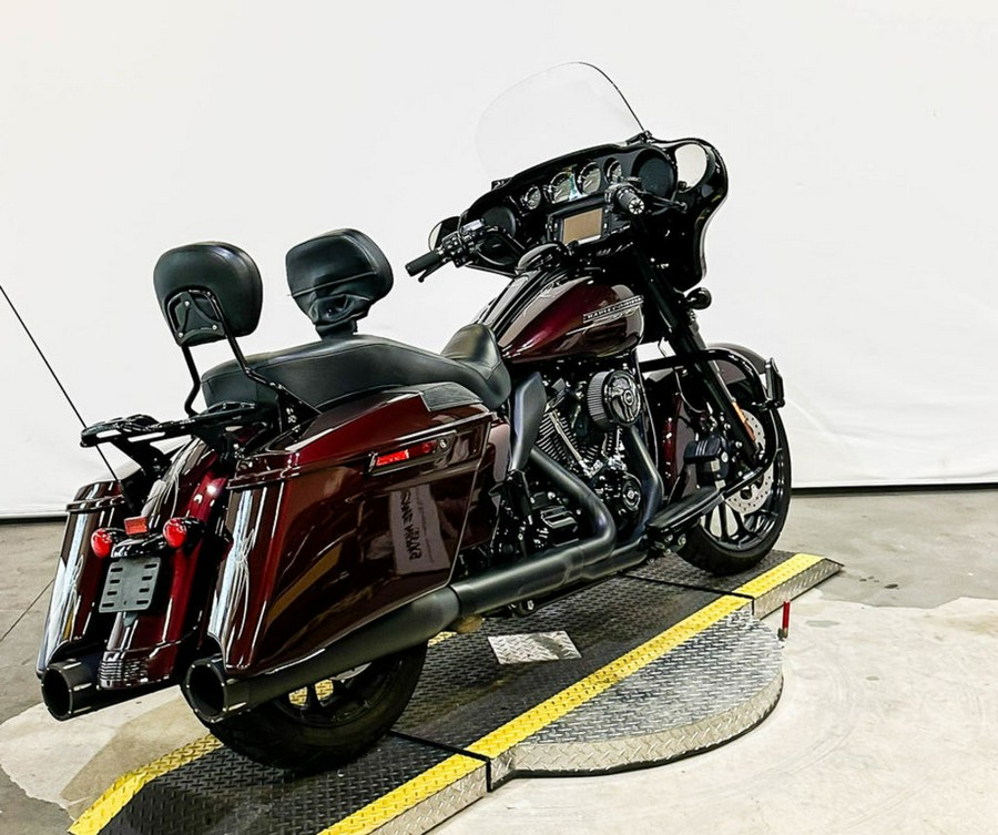 2018 Harley-Davidson® FLHXS - Street Glide® Special