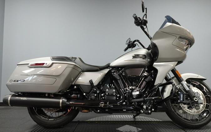 2023 Harley-Davidson CVO Road Glide LTD Anniversary