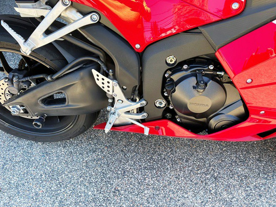 2021 CBR600RR Base - Honda