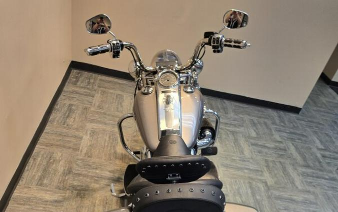 2016 Harley-Davidson® Road King® Billet Silver FLHR