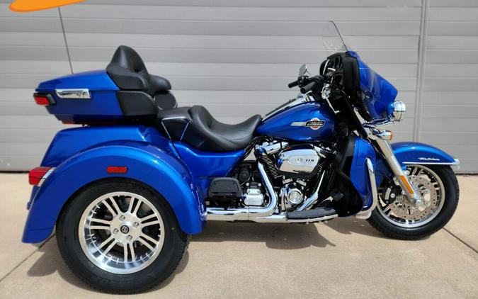 2024 Harley-Davidson Tri Glide Ultra Blue Burst