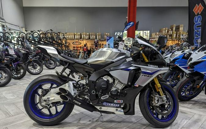 2016 Yamaha YZF R1M