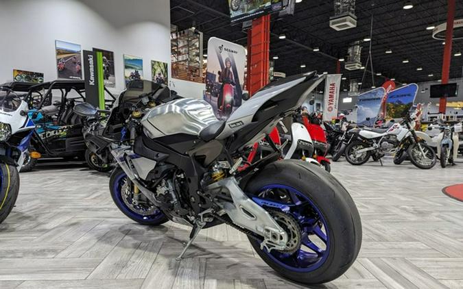 2016 Yamaha YZF R1M