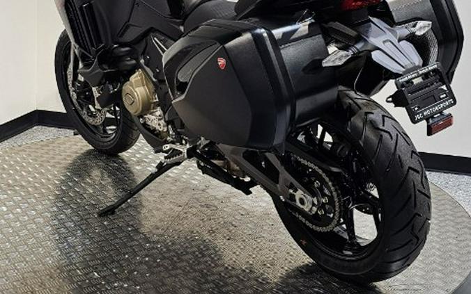 2026 Ducati Multistrada V4 S Travel & Radar