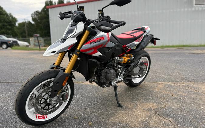 2027 Ducati Hypermotard V2 SP