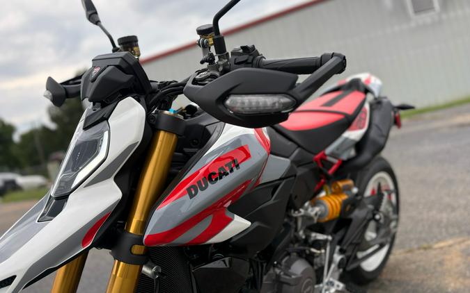 2027 Ducati Hypermotard V2 SP