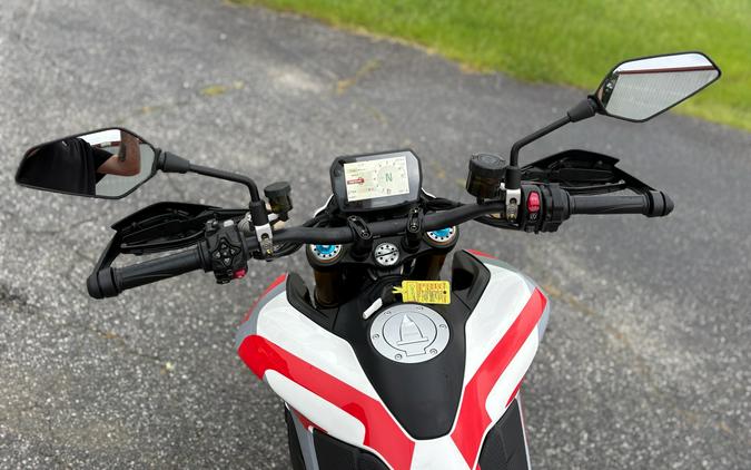 2027 Ducati Hypermotard V2 SP