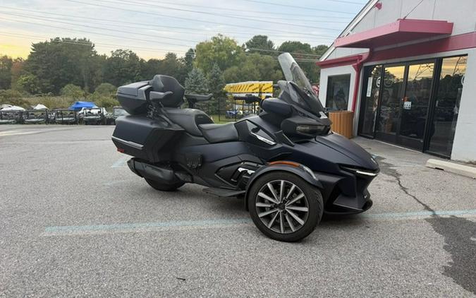 2022 Can-Am Spyder RT Sea-To-Sky