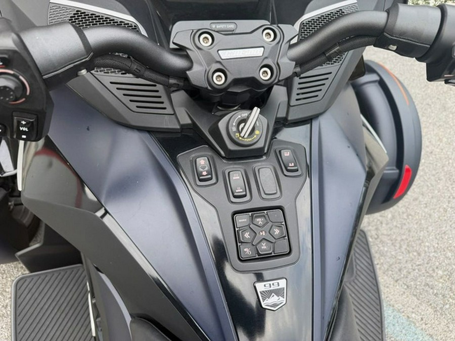 2022 Can-Am Spyder RT Sea-To-Sky
