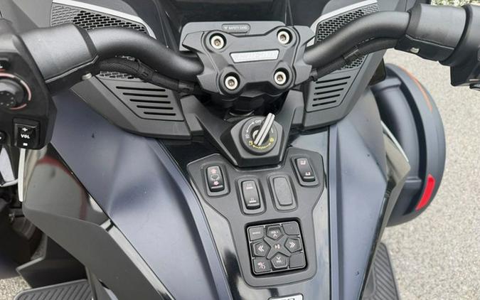 2022 Can-Am Spyder RT Sea-To-Sky
