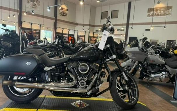 2018 Harley-Davidson® FLSB - Softail® Sport Glide™