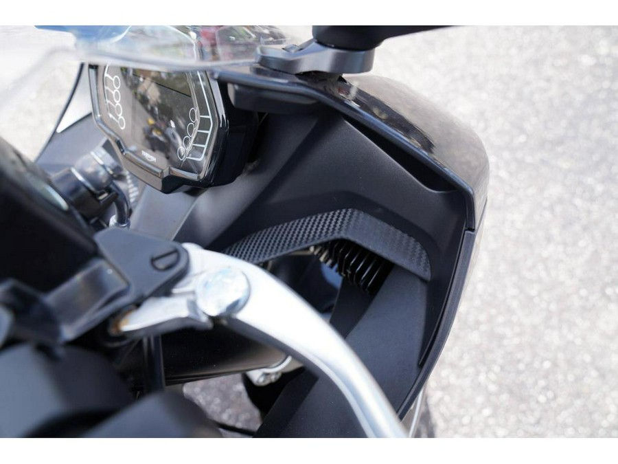 2025 Triumph Daytona 660 w/Custom Graphics