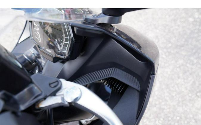 2025 Triumph Daytona 660 w/Custom Graphics