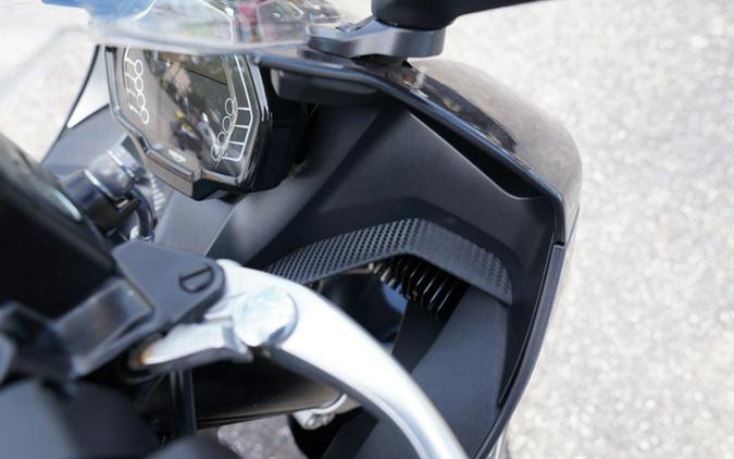 2025 Triumph Daytona 660 w/Custom Graphics 660