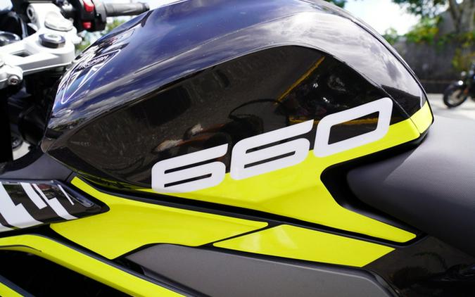 2025 Triumph Daytona 660 w/Custom Graphics 660