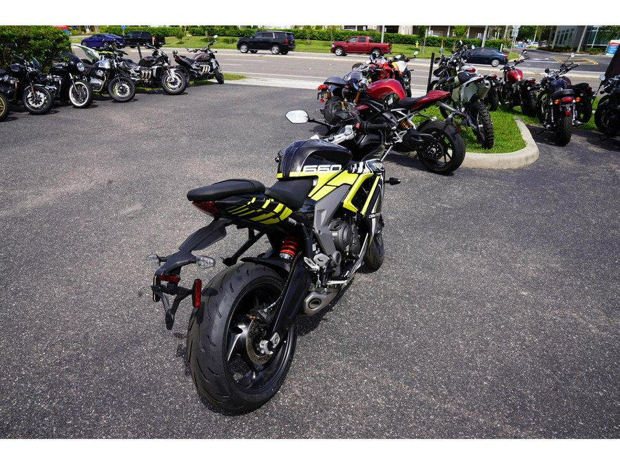 2025 Triumph Daytona 660 w/Custom Graphics