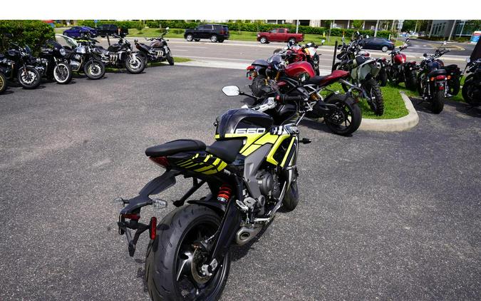 2025 Triumph Daytona 660 w/Custom Graphics