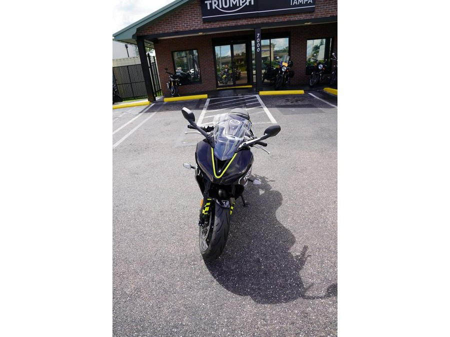 2025 Triumph Daytona 660 w/Custom Graphics
