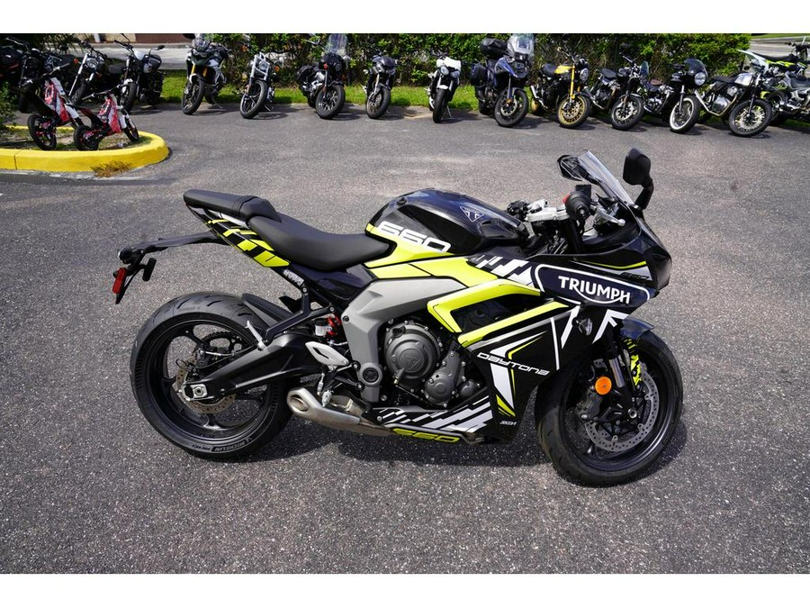 2025 Triumph Daytona 660 w/Custom Graphics