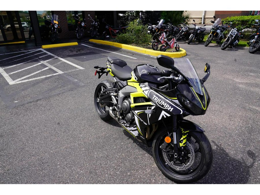2025 Triumph Daytona 660 w/Custom Graphics