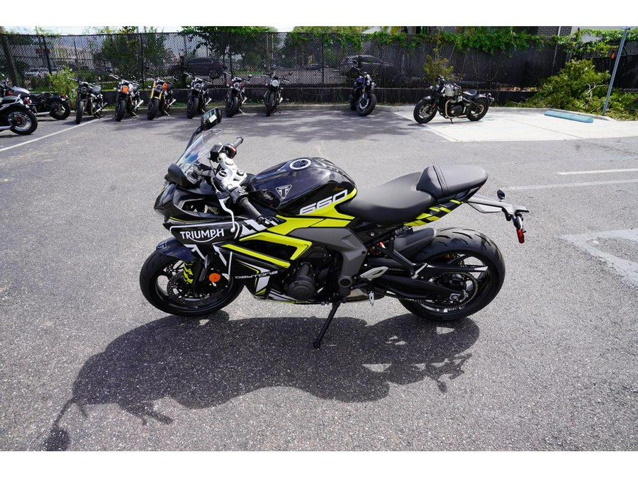 2025 Triumph Daytona 660 w/Custom Graphics