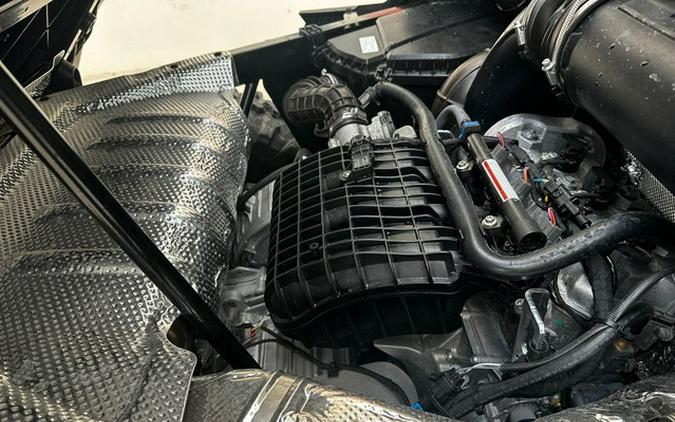 2026 Can-Am Defender XT CAB HD11