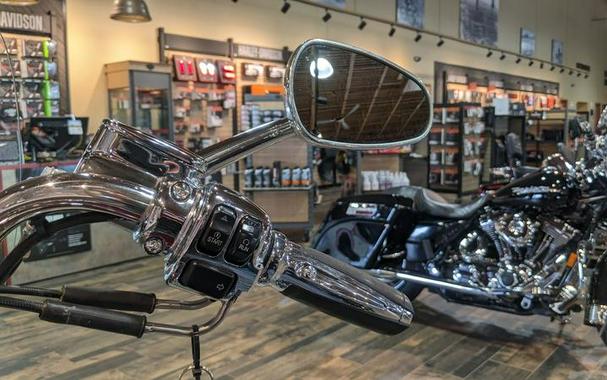 2015 Harley-Davidson® FLSTC - Heritage Softail® Classic