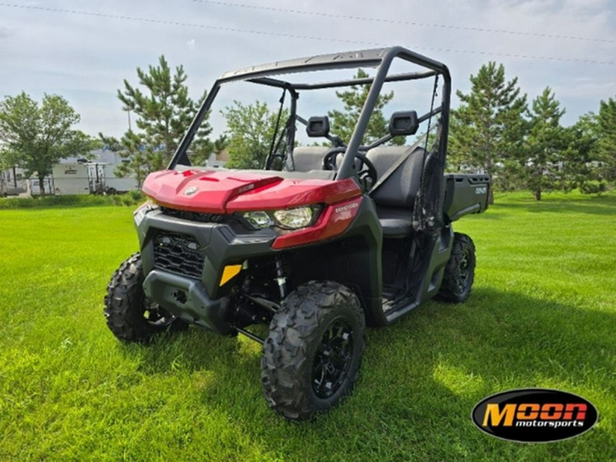 2024 Can-Am Defender DPS HD9 Fiery Red