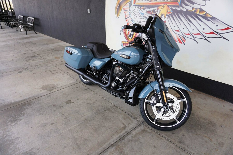 2024 Harley-Davidson Street Glide® Sharkskin Blue - Black Finish