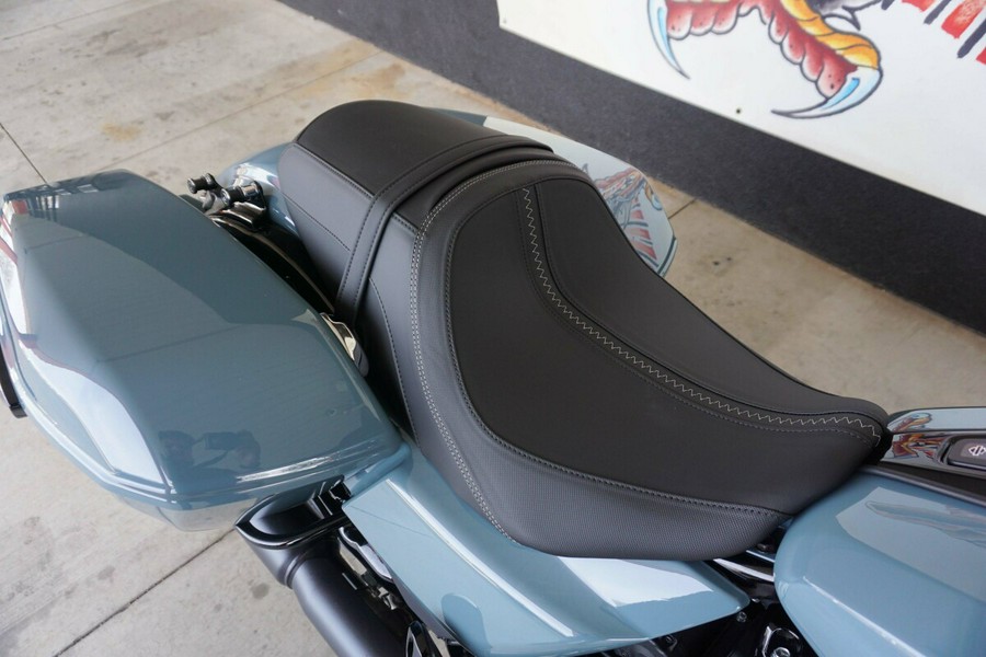 2024 Harley-Davidson Street Glide® Sharkskin Blue - Black Finish