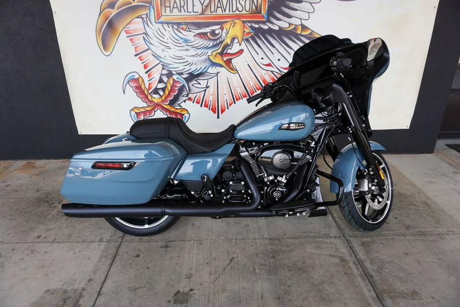 2024 Harley-Davidson Street Glide® Sharkskin Blue - Black Finish