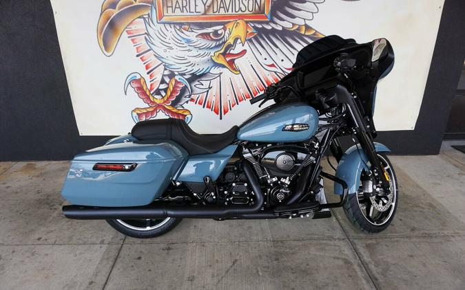 2024 Harley-Davidson Street Glide® Sharkskin Blue - Black Finish