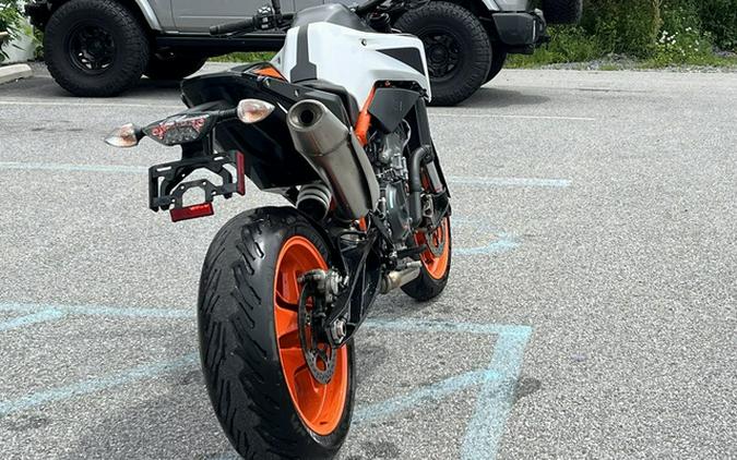 2020 KTM Duke 890 R