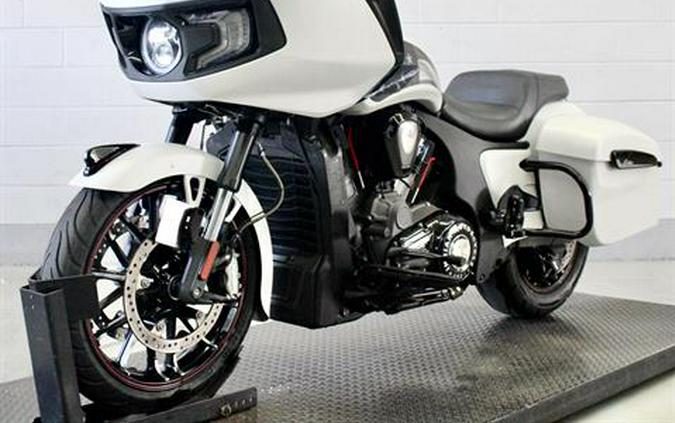 2021 Indian Motorcycle Challenger® Dark Horse®