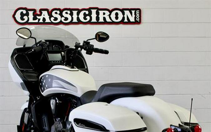 2021 Indian Motorcycle Challenger® Dark Horse®