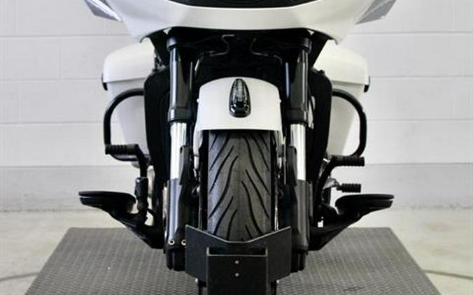 2021 Indian Motorcycle Challenger® Dark Horse®