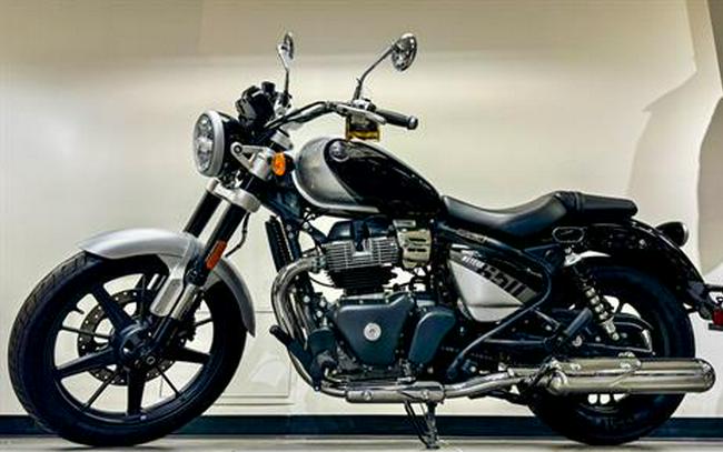 2024 Royal Enfield Super Meteor 650