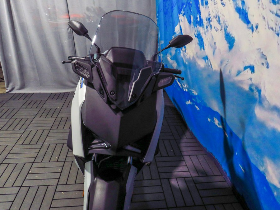 2024 Yamaha XMAX