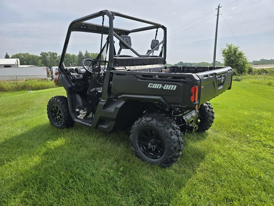 2024 Can-Am Defender DPS HD9 Fiery Red