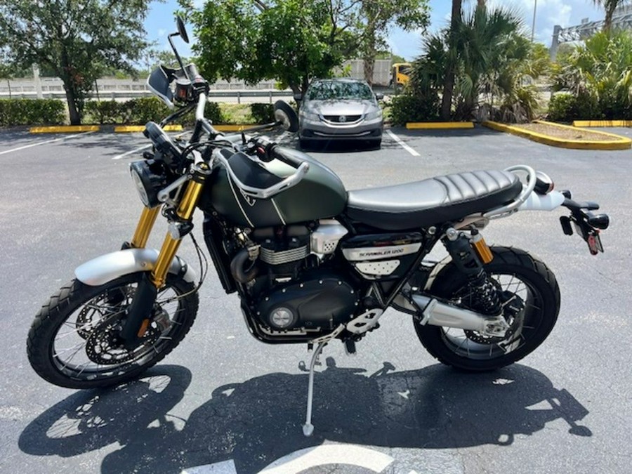 2022 Triumph Scrambler 1200 XE Matt Khaki Green Matt Jet Black