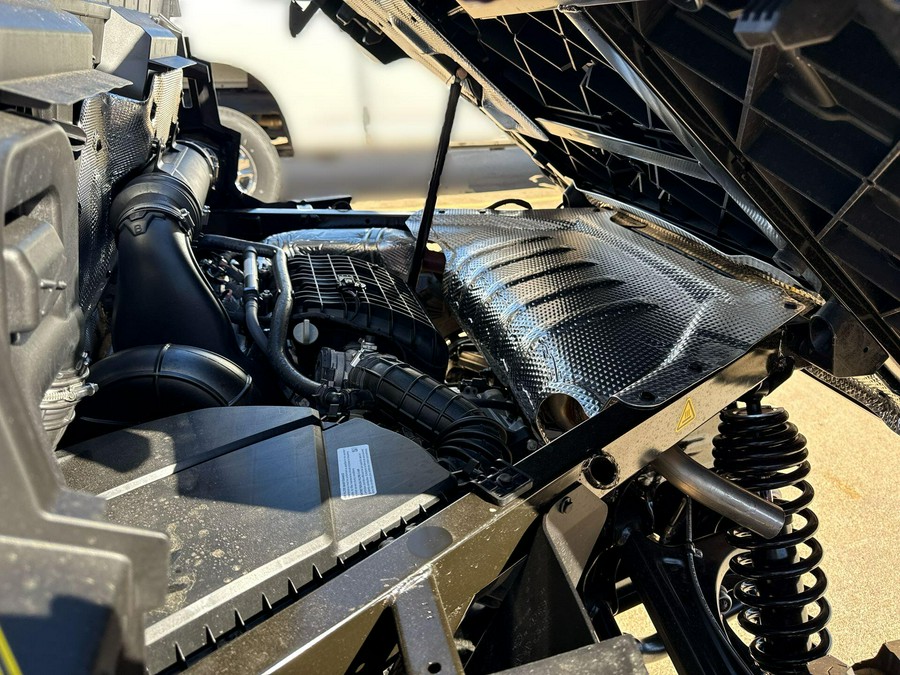 2026 Can-Am DEFENDER MAX LONE STAR HD11