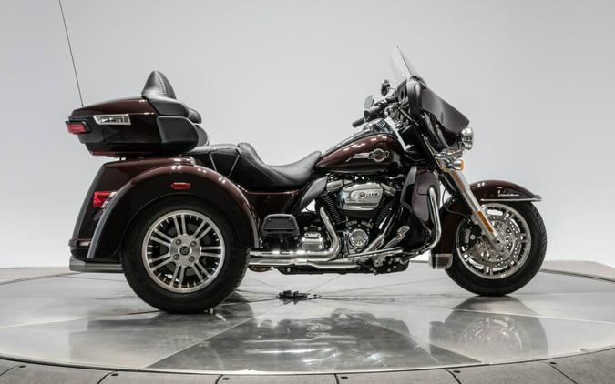 2022 HARLEY-DAVIDSON FLHTCUTG TRI GLIDE ULTRA in Midnight Crimson/ Vivid Black