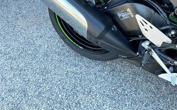 2022 Kawasaki Ninja® ZX™-6R KRT Edition