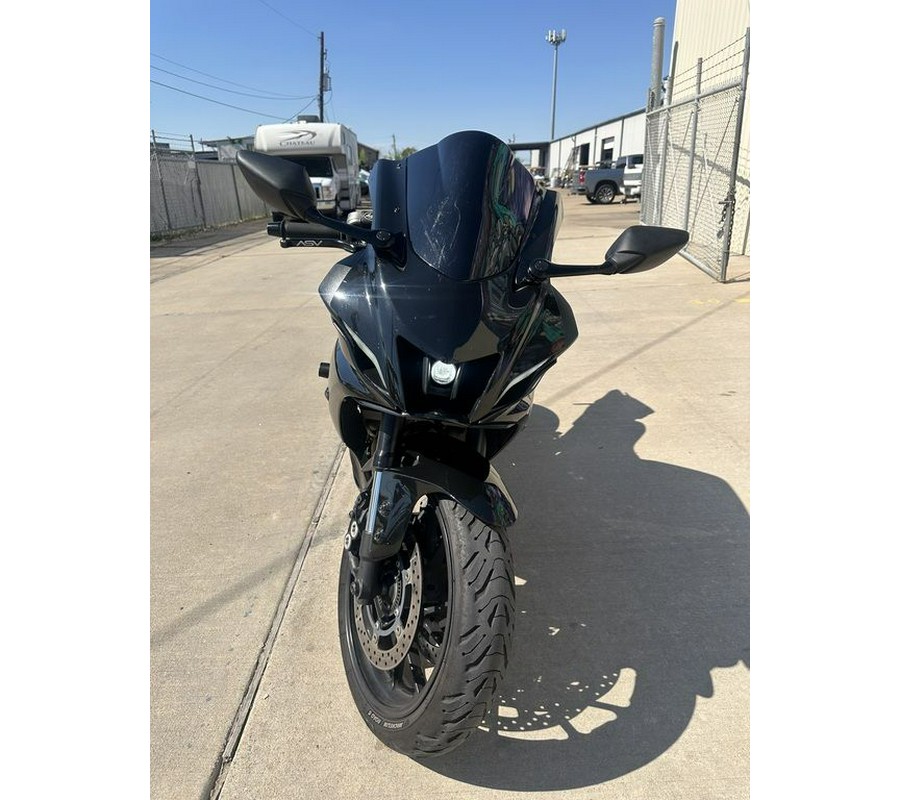 2025 Yamaha YZF-R7