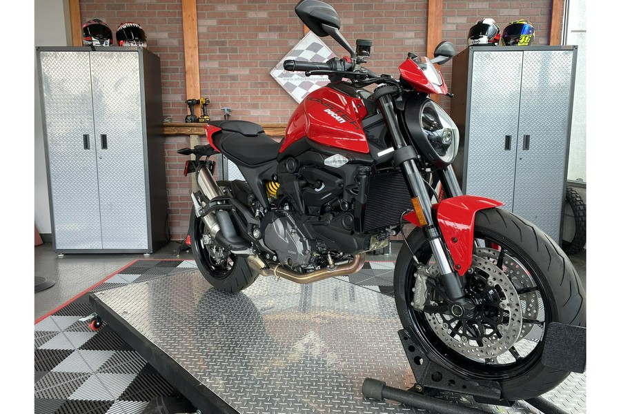 2024 Ducati Monster Plus - Demo